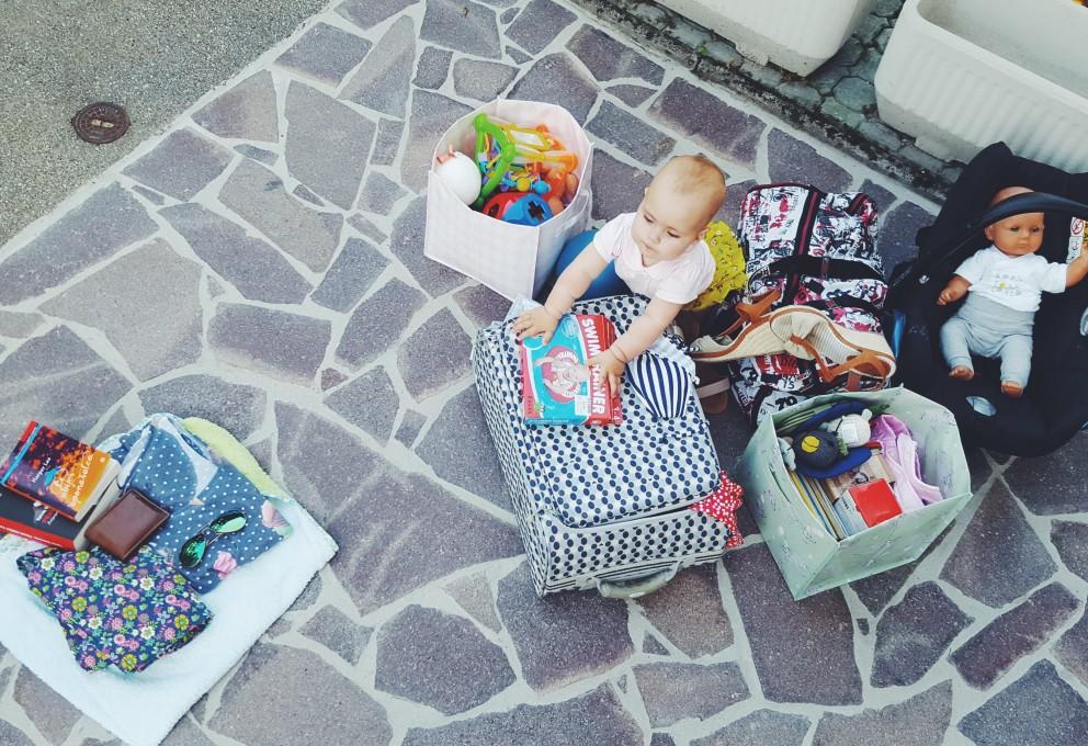 Poln “kufr” vsega