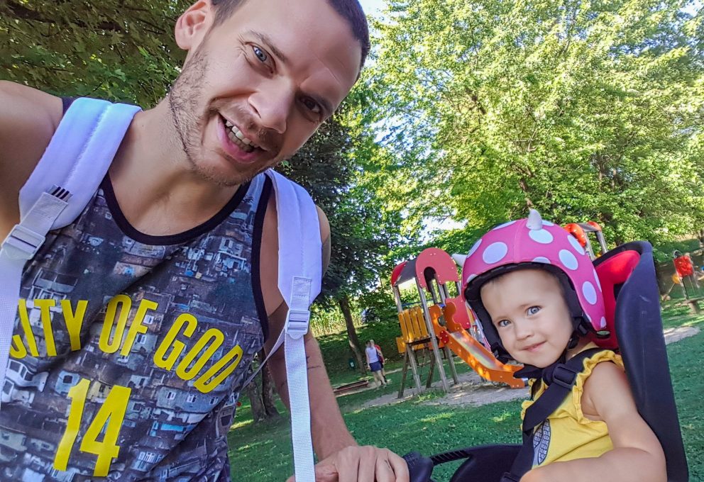 Ne podcenjuj očkov. Nikoli in nikdar.